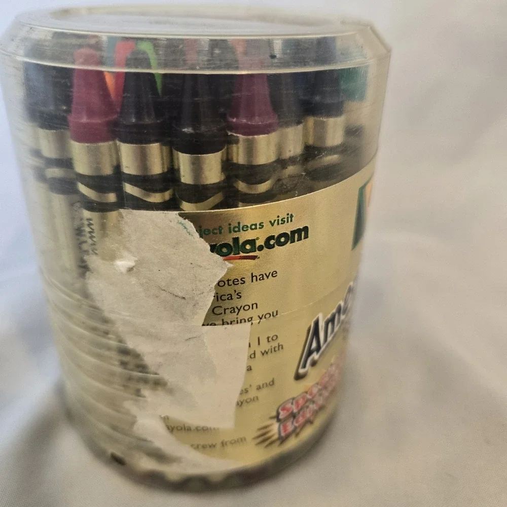 Vintage CRAYOLA America's Favorite Top 50 Crayons Special Edition 2001 Screw Top